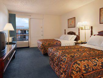 Hotel Red Lion & Downtown 2*